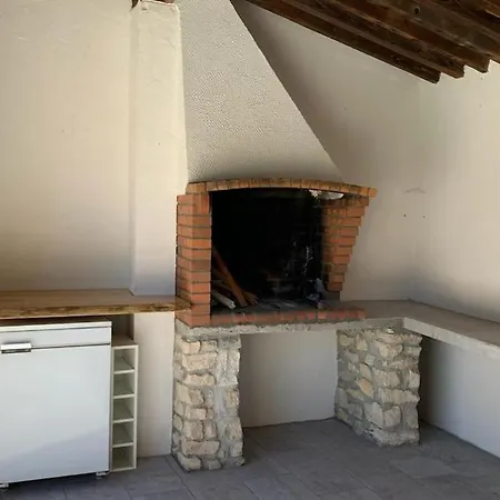 Au Calme - Piscine, Ping Pong, Jardin 8000m² *