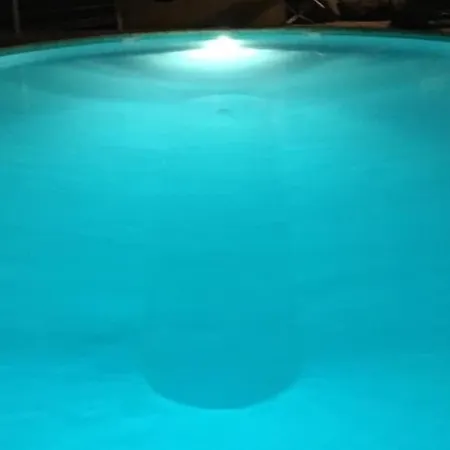 Au Calme - Piscine, Ping Pong, Jardin 8000m² Arzens