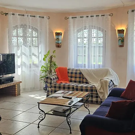 Villa Au Calme - Piscine, Ping Pong, Jardin 8000m²